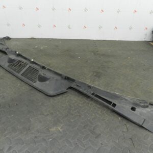 157. 1997 BMW 323I E36 CONVERTIBLE. SCUTTLE PANEL DAMAGED RUBBER 1977678