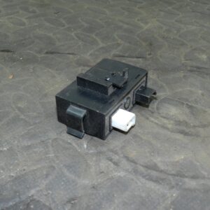 157. 1997 BMW 323I E36 CONVERTIBLE. KEY RECEIVER MODULE TRANSMITTER 8379502