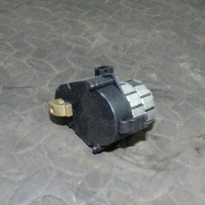 157. 1997 BMW 323I E36 CONVERTIBLE. HEATER CONTROL FLAP ACTUATOR 8391382
