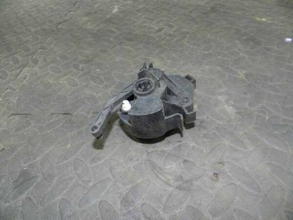 157. 1997 BMW 323I E36 CONVERTIBLE. HEATER CONTROL FLAP ACTUATOR 8391374 - Image 3