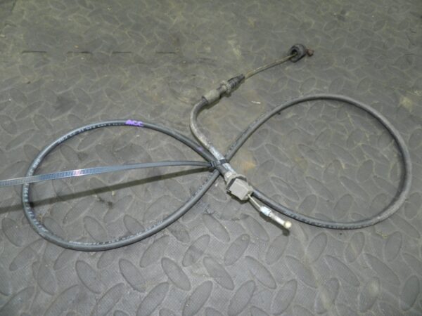 157. 1997 BMW 323I E36 CONVERTIBLE. ACCELERATOR CABLE