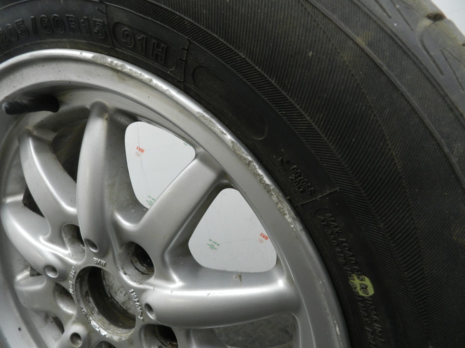 157. 1997 BMW 323I E36 CONVERTIBLE. SET OF 4 ALLOY WHEELS - Image 4