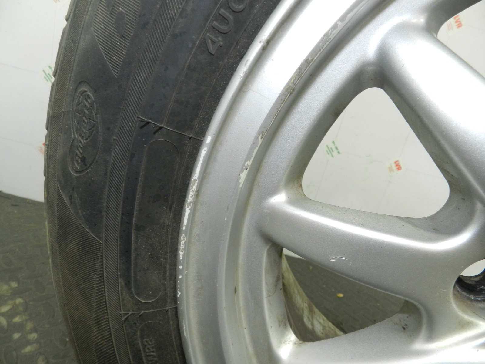 157. 1997 BMW 323I E36 CONVERTIBLE. SET OF 4 ALLOY WHEELS - Image 5