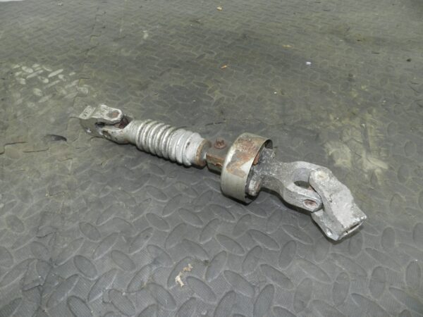 157. 1997 BMW 323I E36 CONVERTIBLE. STEERING UJ JOINT