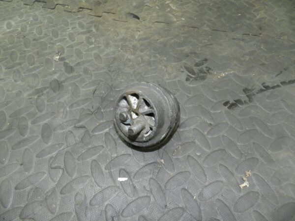 157. 1997 BMW 323I E36 CONVERTIBLE. ENGINE MOUNT - Image 3