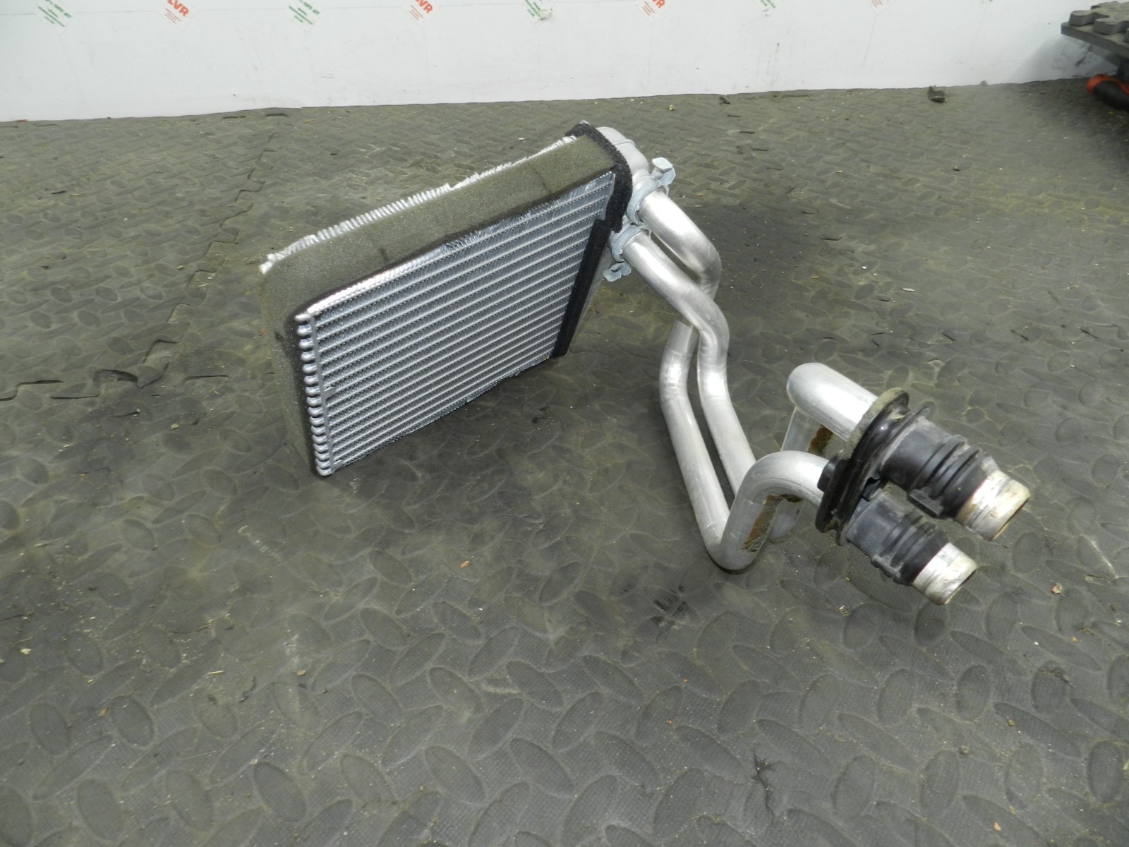 161, 2008 VOLKSWAGEN PASSAT B6 ESTATE. COOLANT MATRIX RADIATOR CORE HEATER - Image 2
