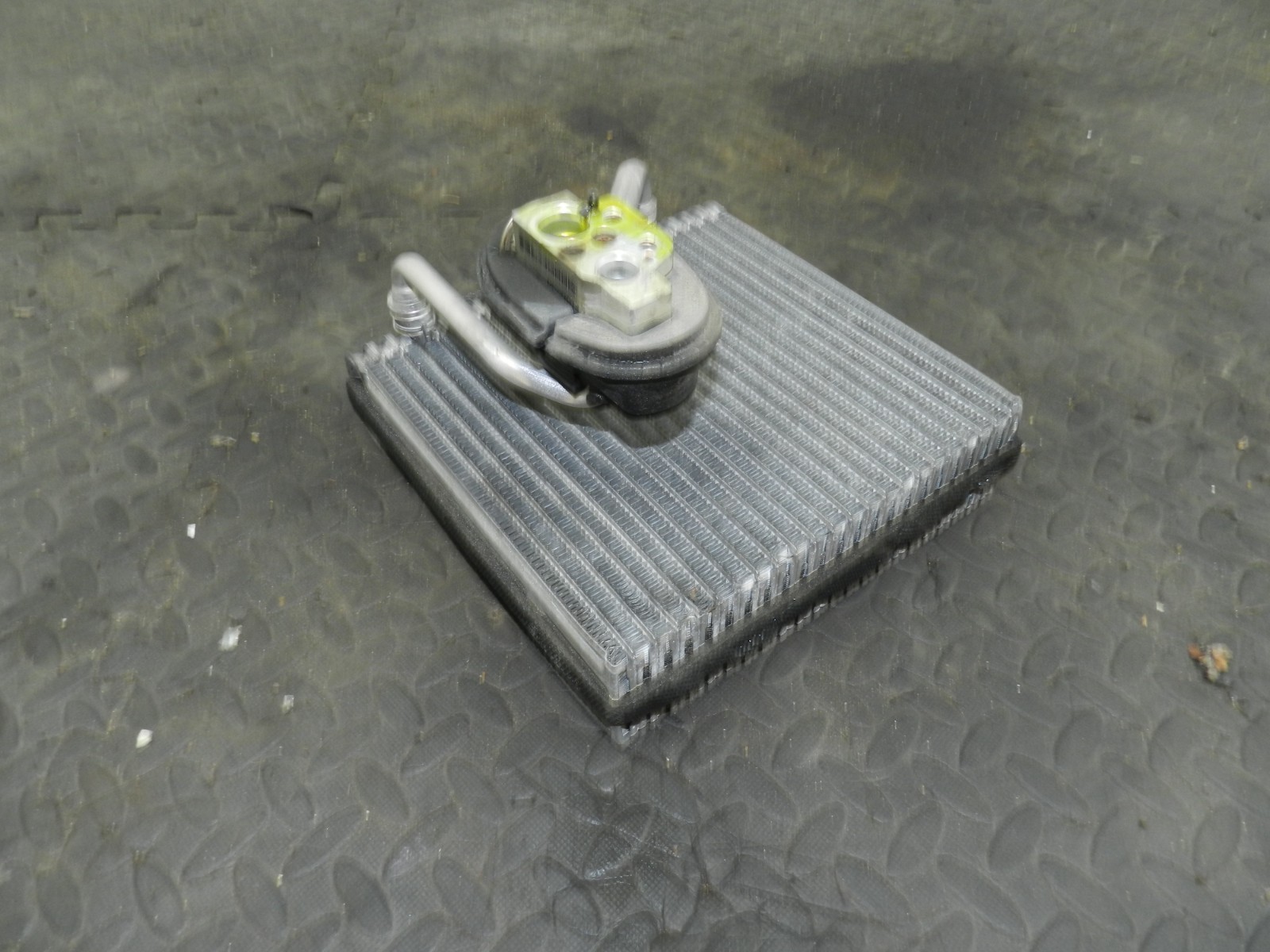 161, 2008 VOLKSWAGEN PASSAT B6 ESTATE. AIR CON MATRIX RADIATOR CORE - Image 2