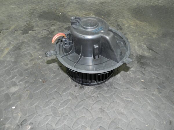 161, 2008 VOLKSWAGEN PASSAT B6 ESTATE. HEATER BLOWER FAN MOTOR - Image 2