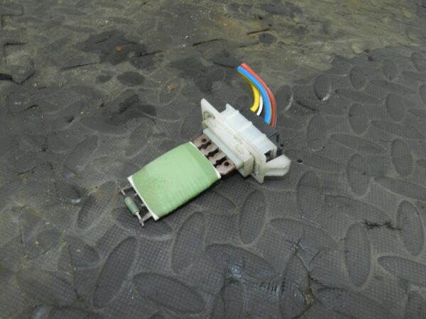 161, 2008 VOLKSWAGEN PASSAT B6 ESTATE. HEATER RESISTOR PACK