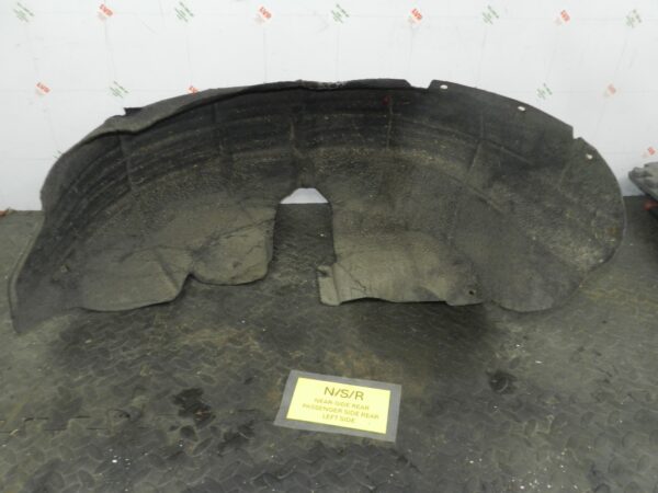 161, 2008 VOLKSWAGEN PASSAT B6 ESTATE. PASSENGER SIDE REAR WHEEL ARCH LINER