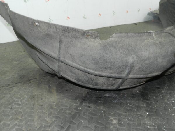161, 2008 VOLKSWAGEN PASSAT B6 ESTATE. PASSENGER SIDE REAR WHEEL ARCH LINER - Image 3
