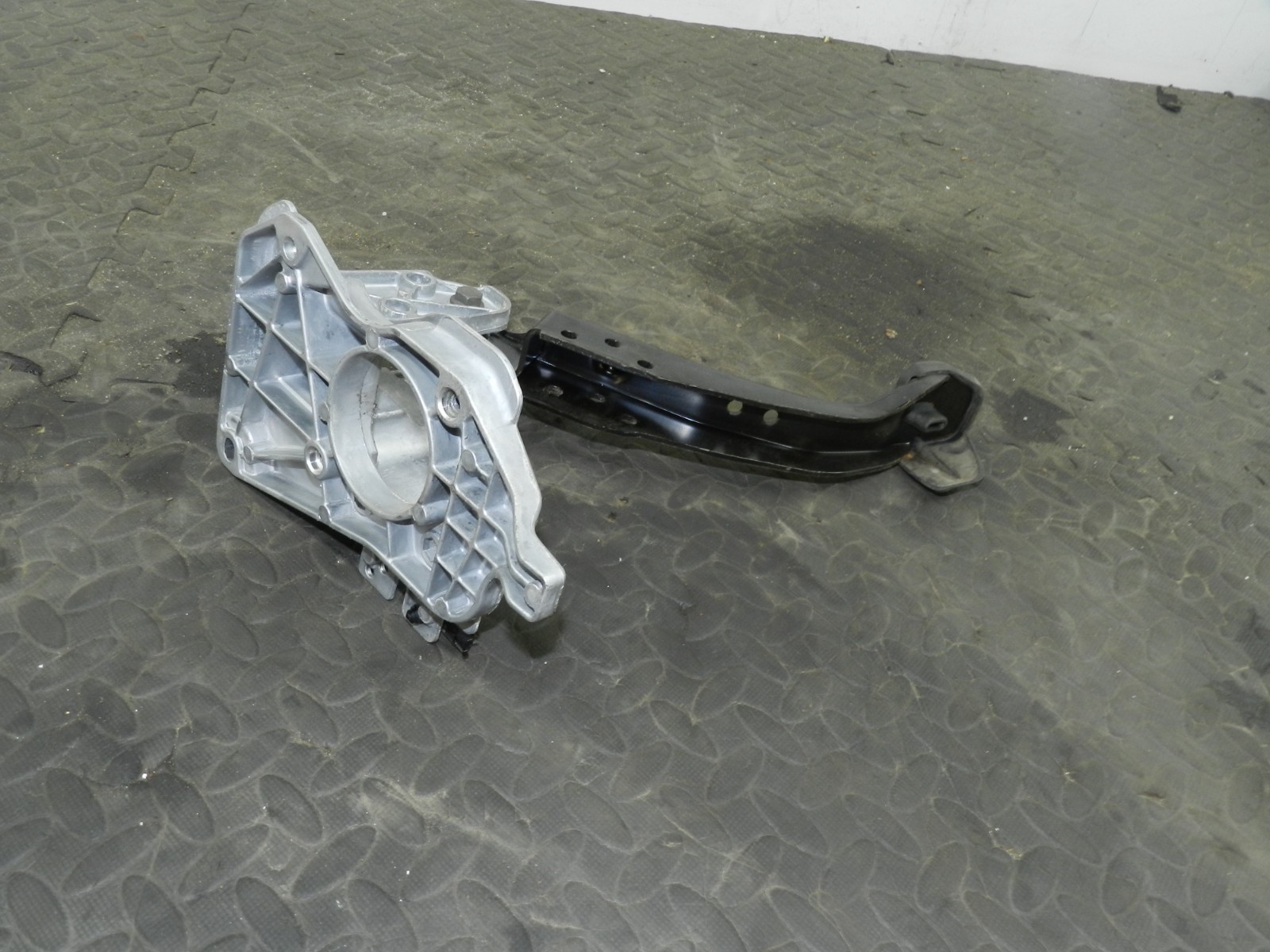 161, 2008 VOLKSWAGEN PASSAT B6 ESTATE. BRAKE PEDAL - Image 2