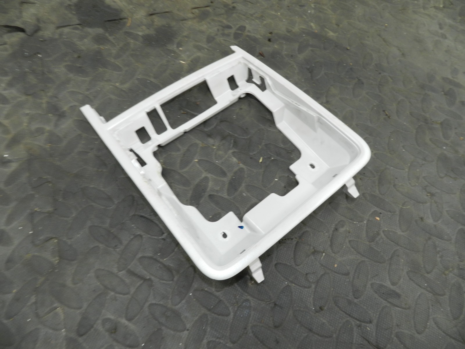 161, 2008 VOLKSWAGEN PASSAT B6 ESTATE. ROOF PANEL FRAME
