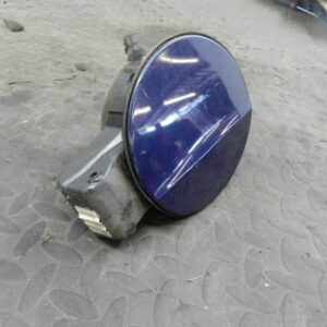 161, 2008 VOLKSWAGEN PASSAT B6 ESTATE. FUEL CAP FLAP IN BLUE