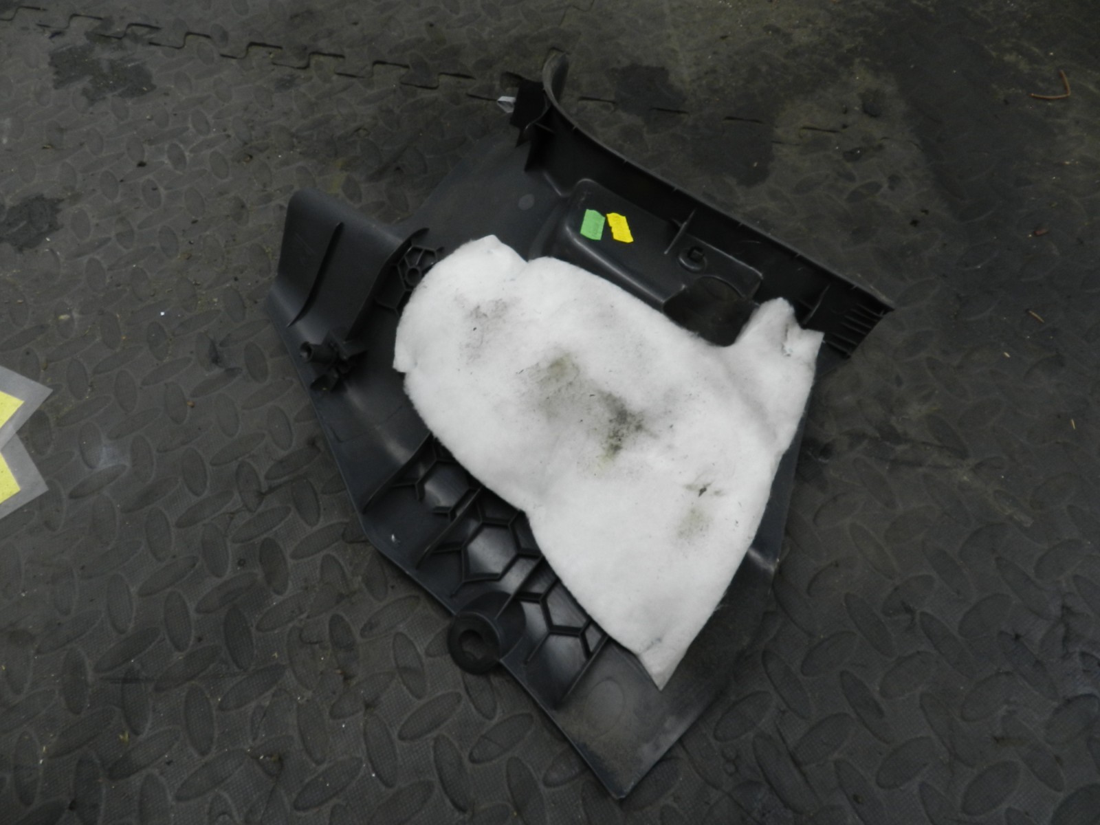 161, 2008 VOLKSWAGEN PASSAT B6 ESTATE. DRIVER SIDE LOWER A PILLAR SILL TRIM - Image 4