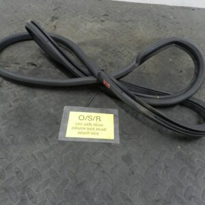 161, 2008 VOLKSWAGEN PASSAT B6 ESTATE. DRIVER SIDE REAR DOOR RUBBER SEAL