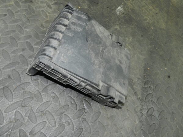 161, 2008 VOLKSWAGEN PASSAT B6 ESTATE. FUSE BOX COVER HOUSING LID