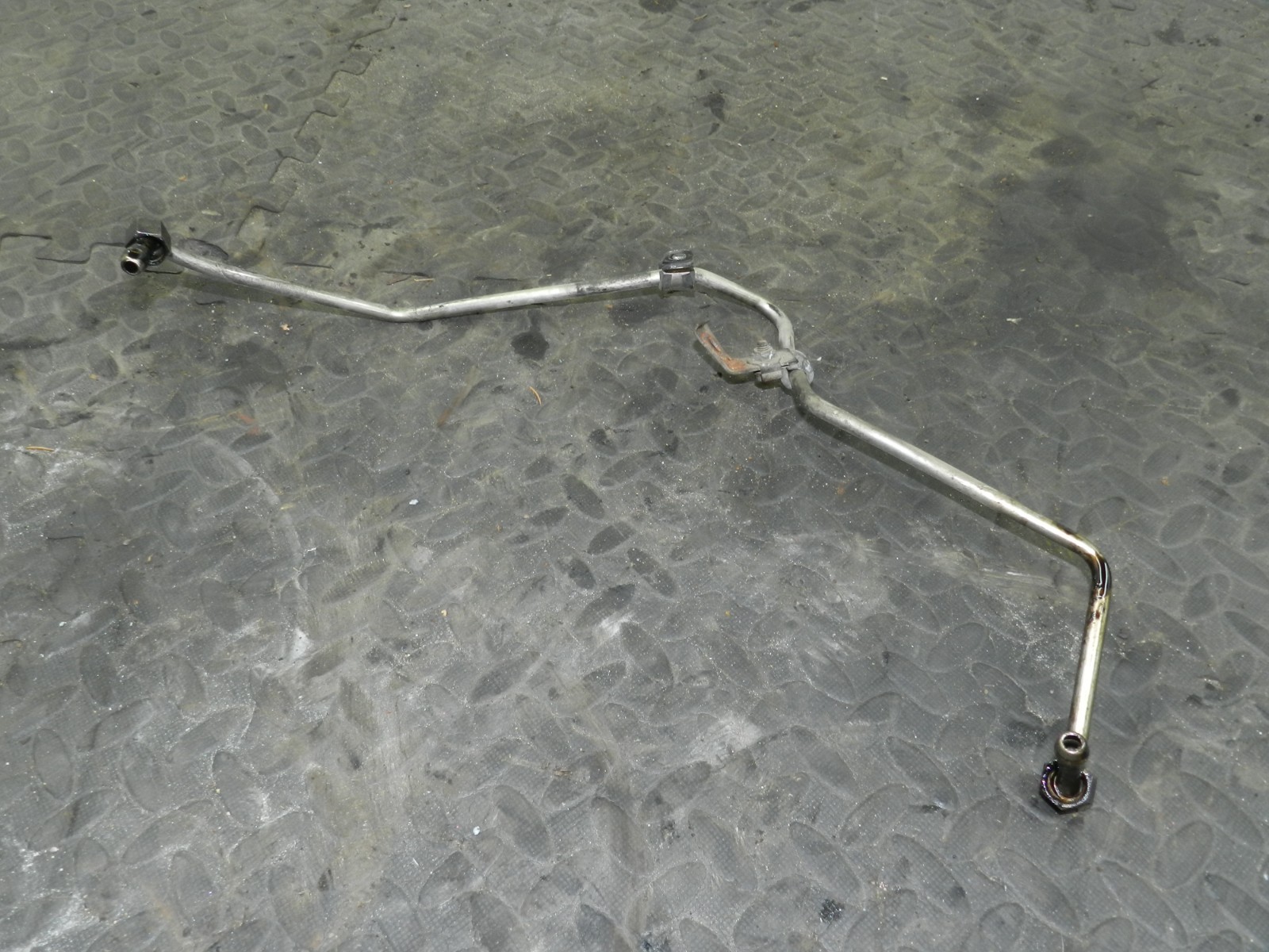 161, 2008 VOLKSWAGEN PASSAT B6 ESTATE. TURBO OIL FEED PIPE