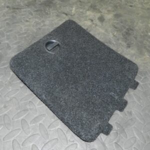 161, 2008 VOLKSWAGEN PASSAT B6 ESTATE. BOOT CARPET COVER ACCESS PANEL