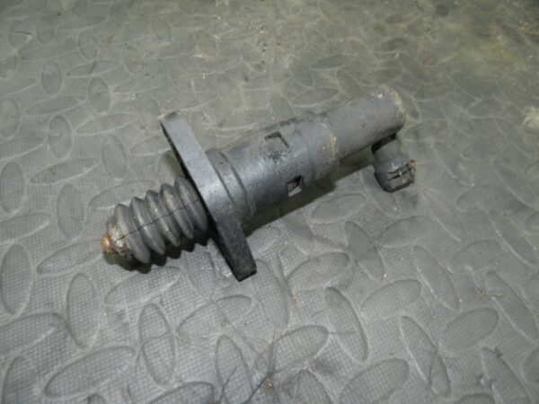 161, 2008 VOLKSWAGEN PASSAT B6 ESTATE. CLUTCH SLAVE CYLINDER - Image 2