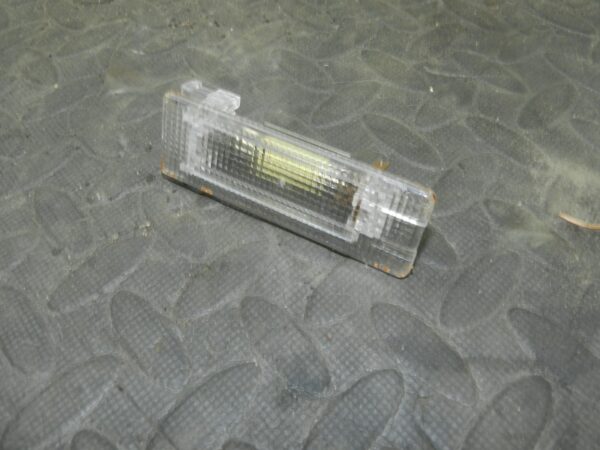 161, 2008 VOLKSWAGEN PASSAT B6 ESTATE. BOOT LIGHT