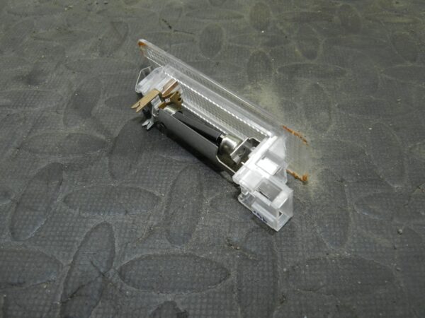 161, 2008 VOLKSWAGEN PASSAT B6 ESTATE. BOOT LIGHT - Image 2