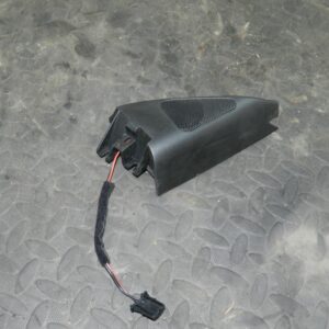 161, 2008 VOLKSWAGEN PASSAT B6 ESTATE. SPEAKER TWEETER