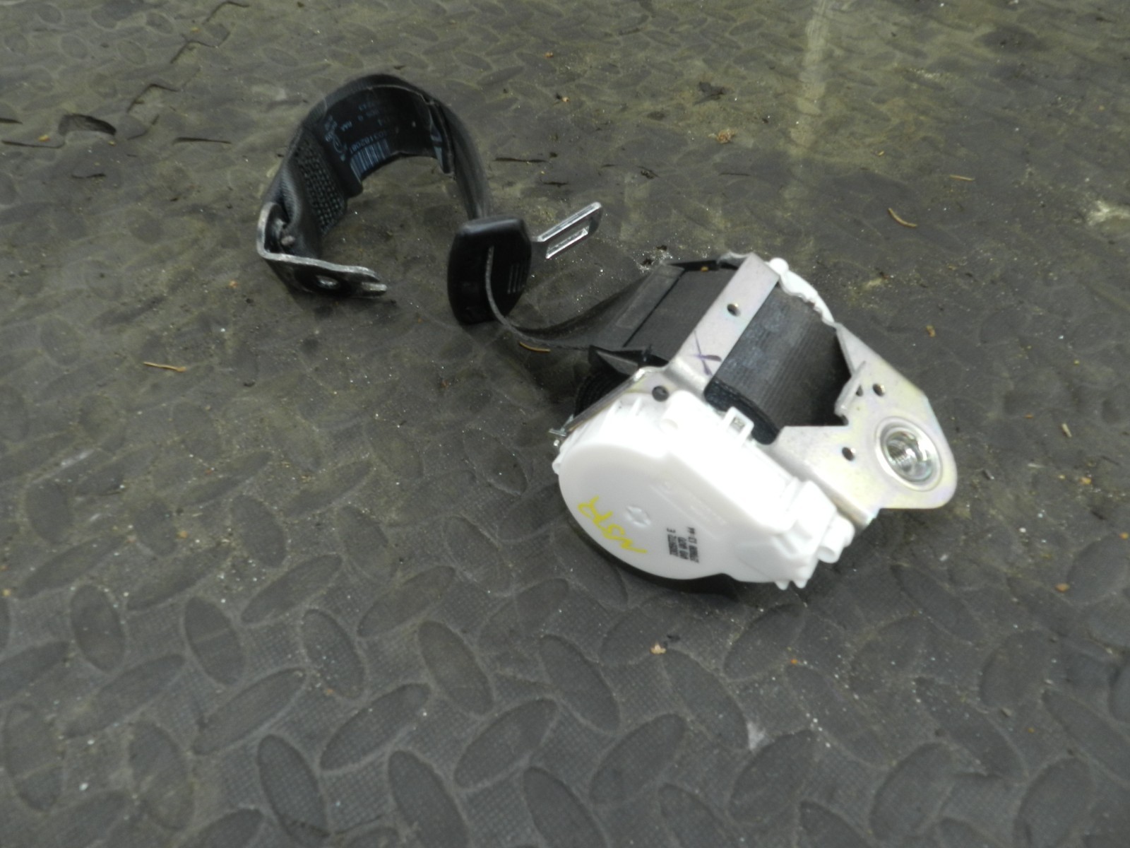 161, 2008 VOLKSWAGEN PASSAT B6 ESTATE. PASSENGER SIDE REAR SEAT BELT - Image 2