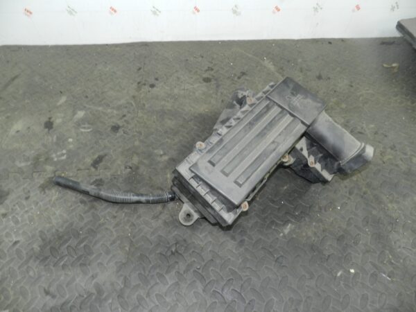161, 2008 VOLKSWAGEN PASSAT B6 ESTATE. AIR BOX FILTER HOUSING