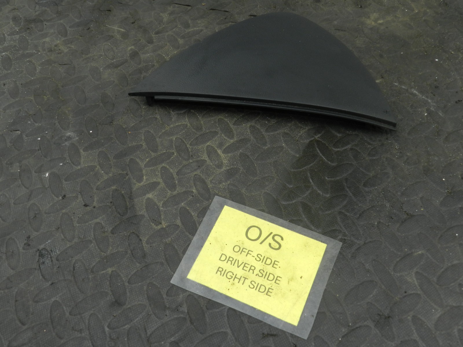 161, 2008 VOLKSWAGEN PASSAT B6 ESTATE. DRIVER SIDE DASH BOARD END TRIM