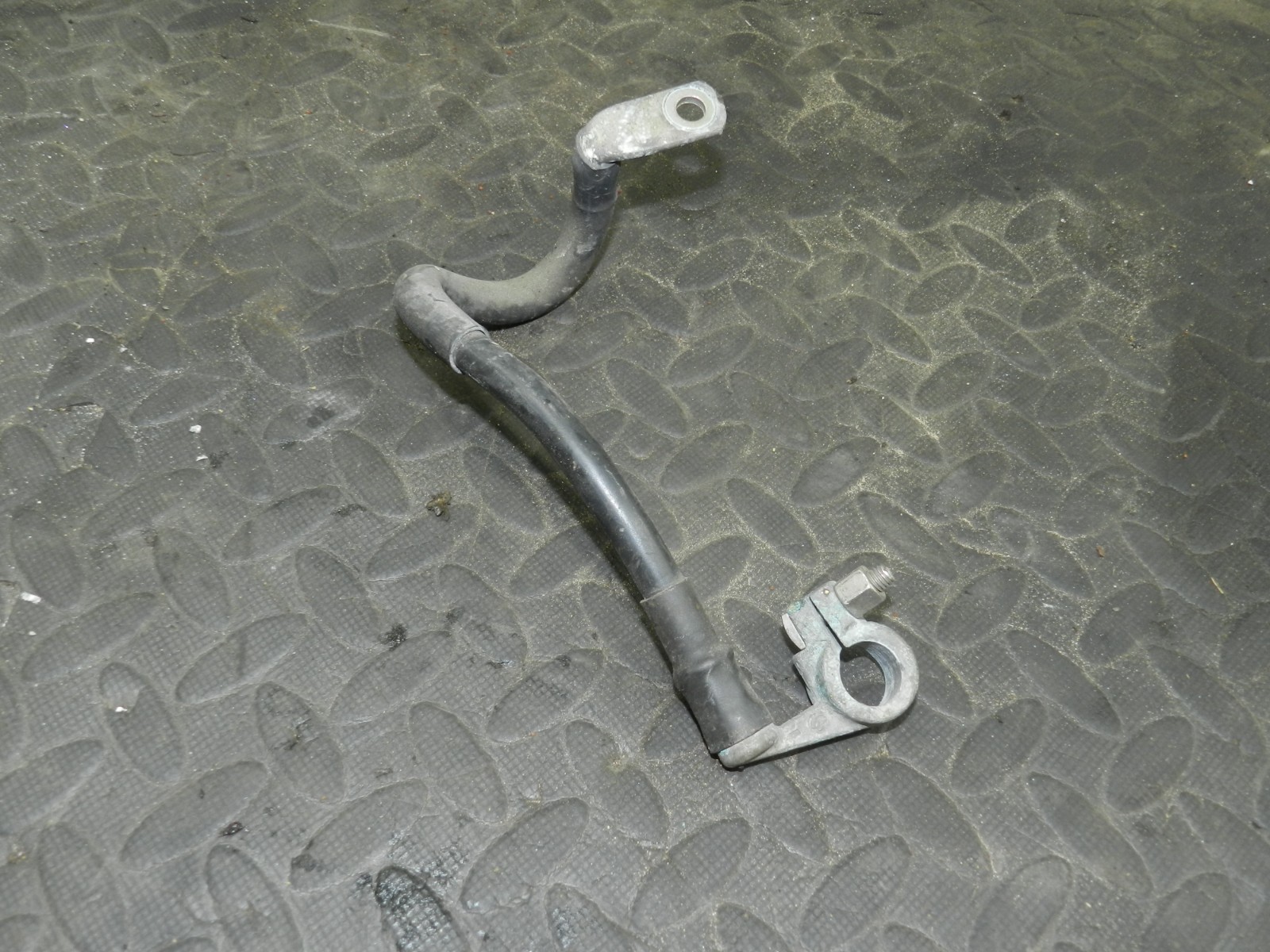 161, 2008 VOLKSWAGEN PASSAT B6 ESTATE. EARTH NEGATIVE CABLE WIRE TERMINAL - Image 2