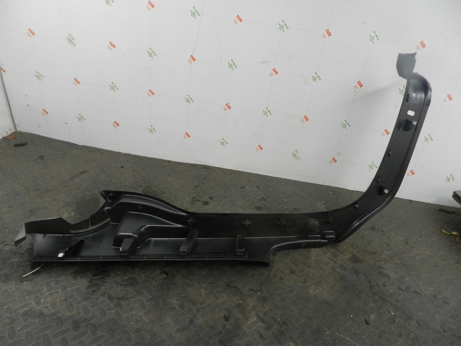 161, 2008 VOLKSWAGEN PASSAT B6 ESTATE. DRIVER SIDE BOOT SIDE TRIM - Image 2