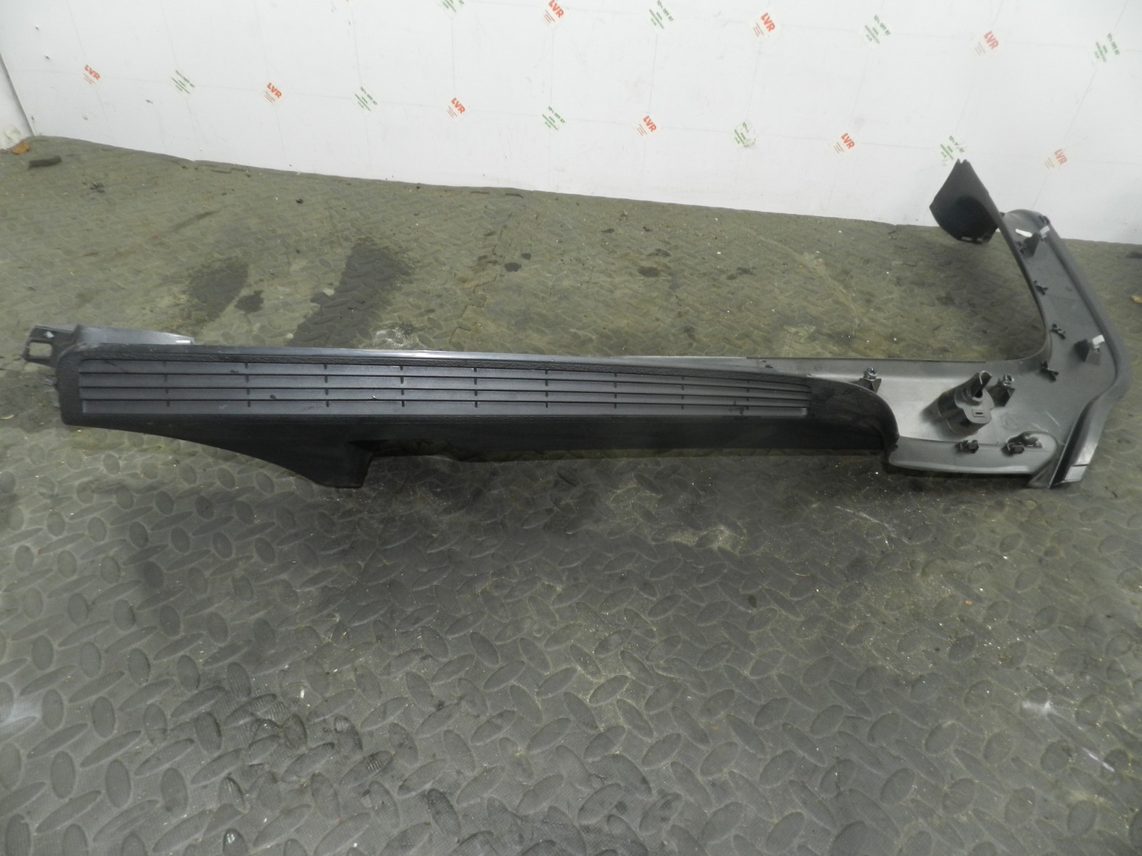 161, 2008 VOLKSWAGEN PASSAT B6 ESTATE. DRIVER SIDE BOOT SIDE TRIM - Image 3