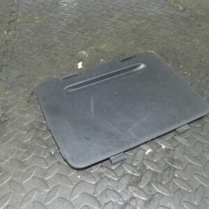 (145) 2003 TOYOTA RAV 4 MK2. STORAGE ACCESS AREA COVER LID
