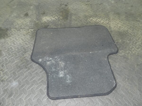 161, 2008 VOLKSWAGEN PASSAT B6 ESTATE. REAR FLOOR MAT - Image 2