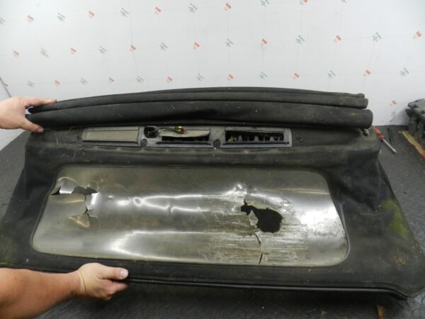 158. 2002 SMART FORTWO 450 CONVERTIBLE. CONVERTIBLE ROOF DAMAGED WINDOW