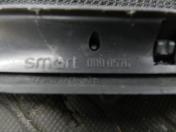 158. 2002 SMART FORTWO 450 CONVERTIBLE. DRIVER SIDE DOOR POCKET NET - Image 5