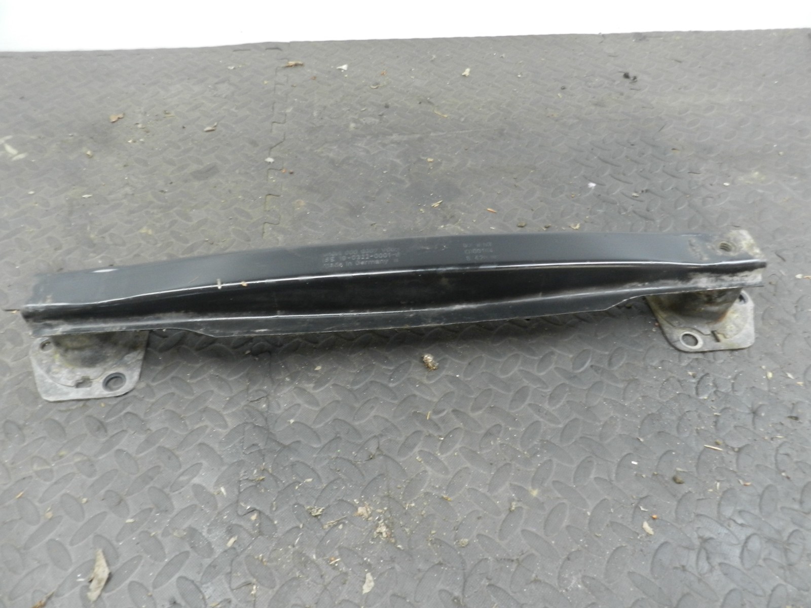 158. 2002 SMART FORTWO 450 CONVERTIBLE. BUMPER CRASH SUPPORT BAR