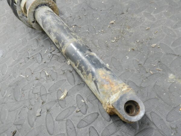 158. 2002 SMART FORTWO 450 CONVERTIBLE. PASSENGER SILL FRONT SUSPENSION UNIT - Image 3