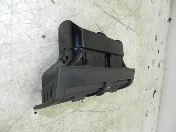 (141) MERCEDES E CLASS SALOON W210. DOUBLE AIR VENTS - Image 2