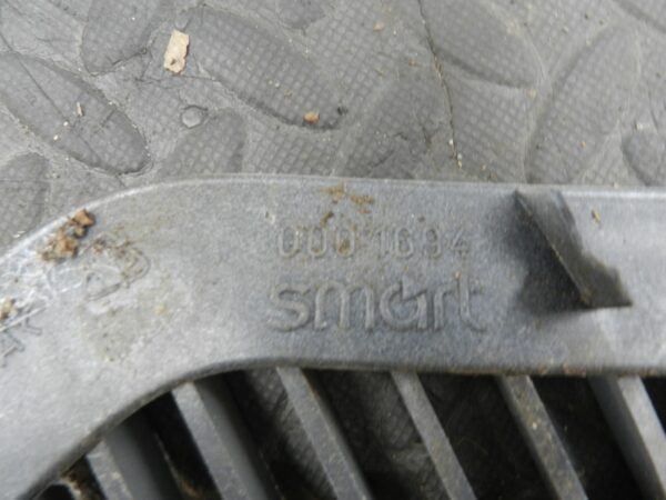 158. 2002 SMART FORTWO 450 CONVERTIBLE. PASSENGER SIDE SCUTTLE PANEL VENT - Image 7