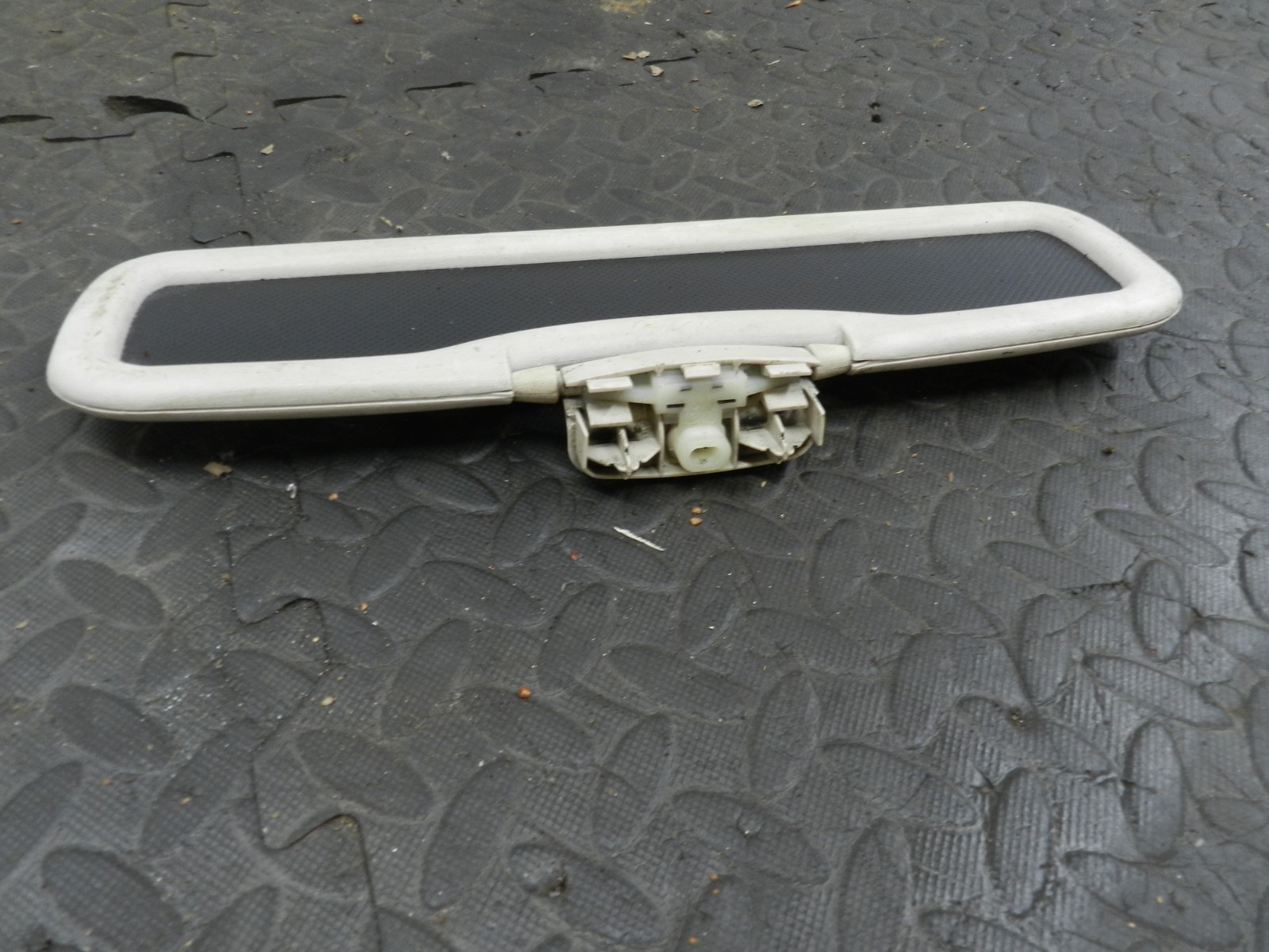 158. 2002 SMART FORTWO 450 CONVERTIBLE. SUN VISOR - Image 3