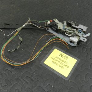158. 2002 SMART FORTWO 450 CONVERTIBLE. PASSENGER SIDE DOOR LOCK MECHANISM MOTOR