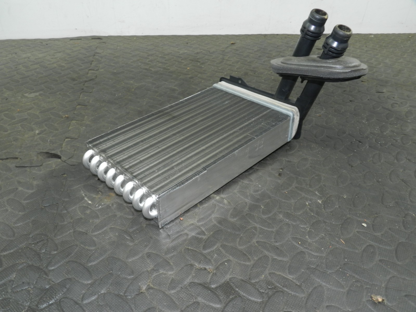 (160) 2000 AUDI TT QUATTRO 8N. COOLANT HEATER MATRIX RADIATOR CORE EVAPORATOR - Image 3