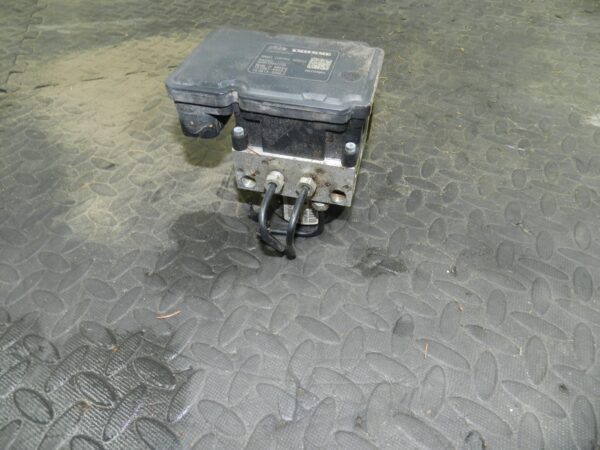 107. 2007 VOLVO S80 D5. ABS PUMP - Image 4