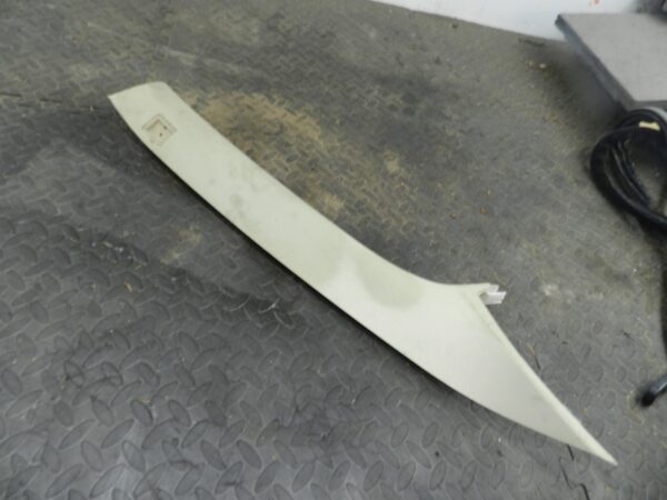 107. 2007 VOLVO S80 D5. DRIVER SIDE A PILLAR TRIM - Image 2