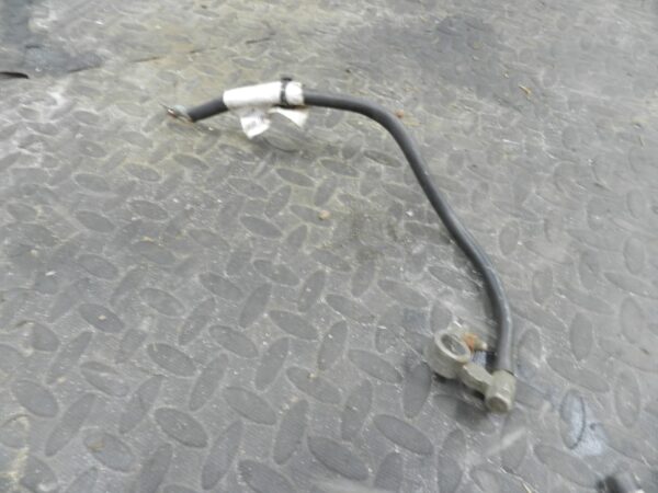 107. 2007 VOLVO S80 D5. EARTH NEGATIVE CABLE TERMINAL