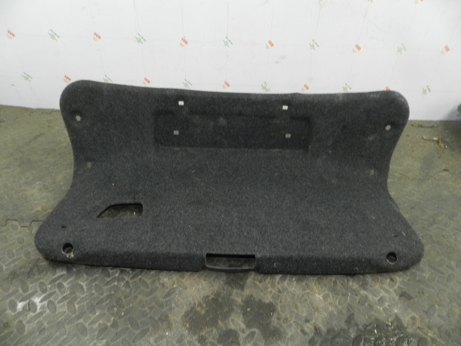 107. 2007 VOLVO S80 D5. BOOT COVER TRIM CARPET PANEL