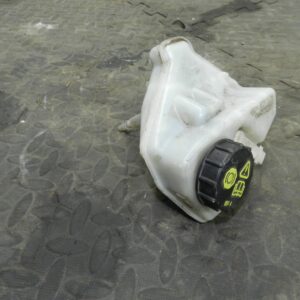 107. 2007 VOLVO S80 D5. BRAKE FLUID BOTTLE RESERVOIR