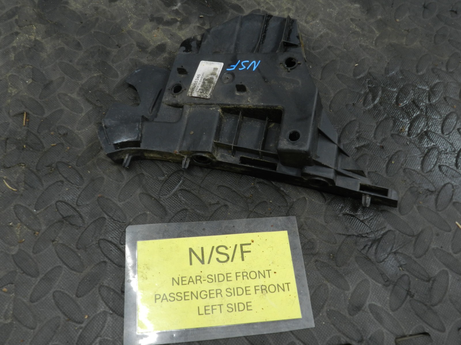 107. 2007 VOLVO S80 D5. PASSENGER SIDE FRONT BUMPER MOUNT FRAME